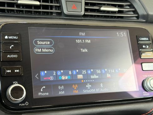 Used 2024 Nissan Versa SR FWD image 16