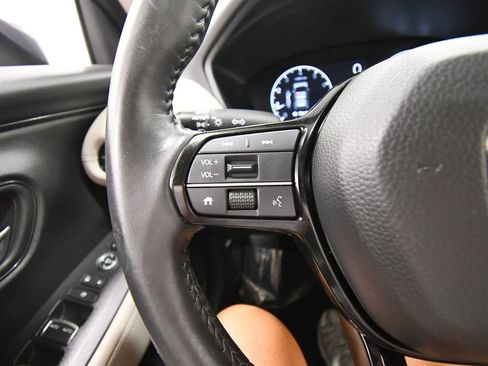 Certified 2024 Honda HR-V EX-L image 20