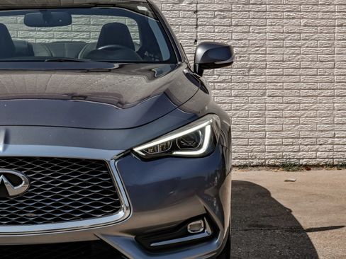 Used 2017 INFINITI Q60 3.0t w/ Premium Plus Package 3.0T RWD image 42
