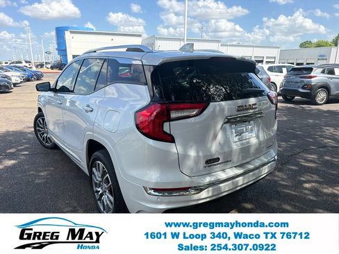 Used 2024 GMC Terrain Denali AWD/4WD image 6