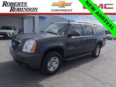Used 2011 GMC Yukon XL 2500 SLT w/ SLT-2 Equipment Package