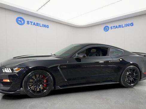 Used 2017 Ford Mustang Shelby GT350 w/ Electronics Package RWD image 3