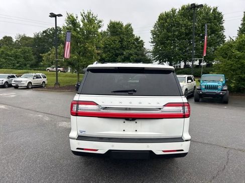 Certified 2021 Lincoln Navigator L Reserve w/ Luxury Package AWD/4WD image 4