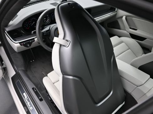 Certified 2024 Porsche 911 Turbo S AWD/4WD image 19