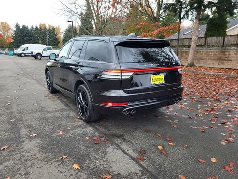 New 2026 Lincoln Aviator Reserve image 3