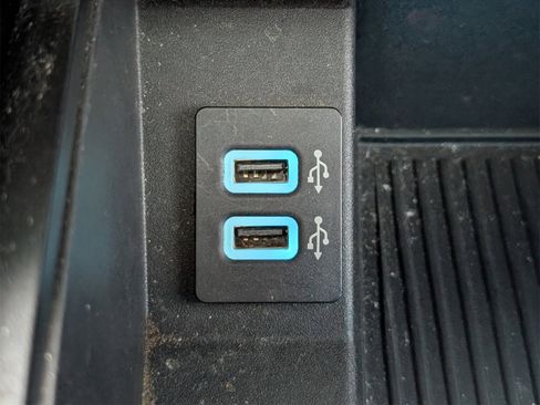 Used 2017 Ford F150 Lariat w/ Equipment Group 502A Luxury image 22