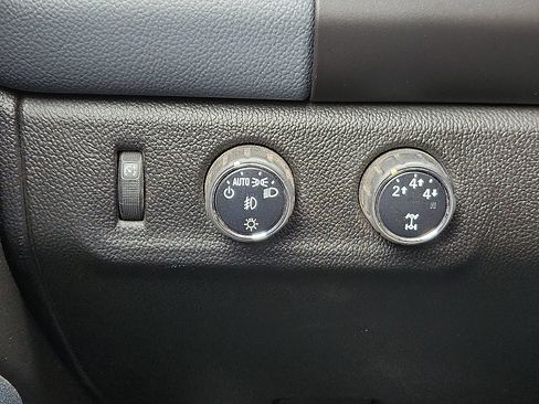 Used 2016 Chevrolet Colorado Z71 image 17