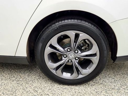 Used 2023 Honda Accord EX image 9