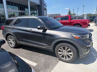 Used 2020 Ford Explorer XLT w/ Equipment Group 202A AWD/4WD video 1