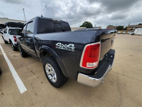 Used 2018 RAM 1500 Laramie w/ Convenience Group AWD/4WD image 6
