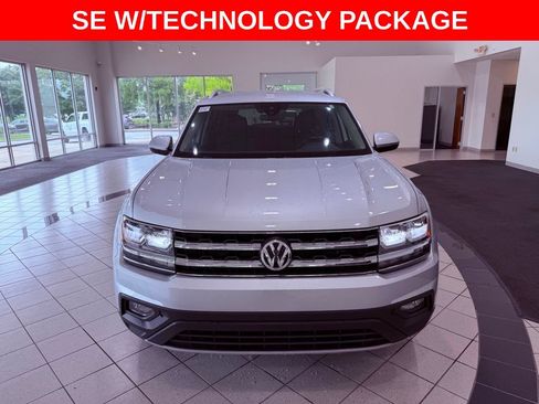 Used 2019 Volkswagen Atlas SE FWD image 2