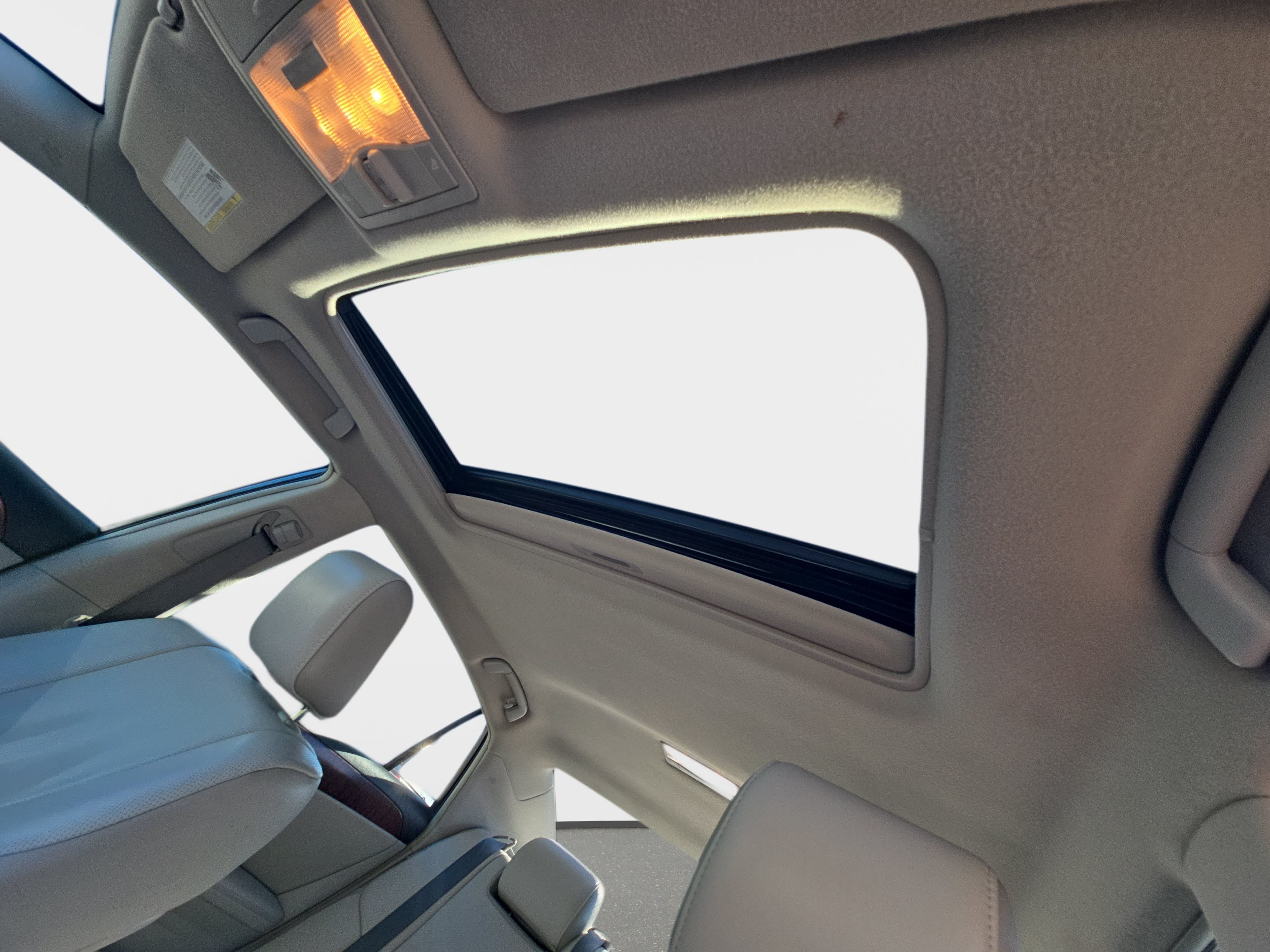 Used 2012 Toyota Avalon Limited FWD image 29