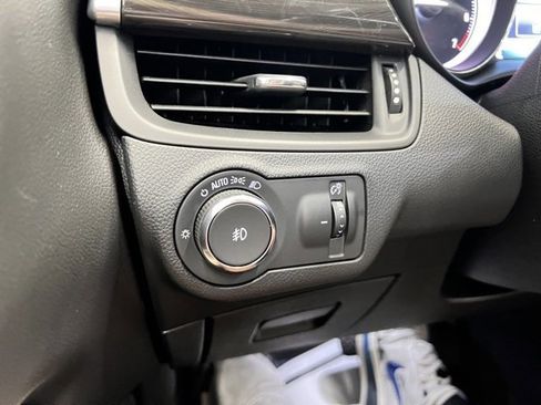 Used 2020 Buick Envision Preferred image 19