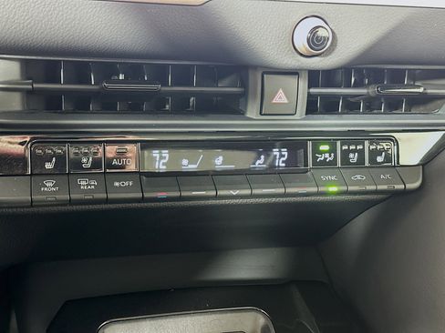 Used 2025 Toyota Crown Platinum image 15