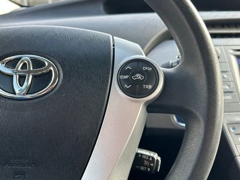 Used 2015 Toyota Prius Two image 33