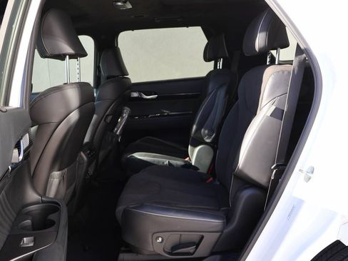 Used 2024 Hyundai Palisade Calligraphy AWD/4WD image 11