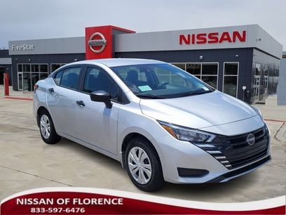 New 2025 Nissan Versa S w/ Trunk Package