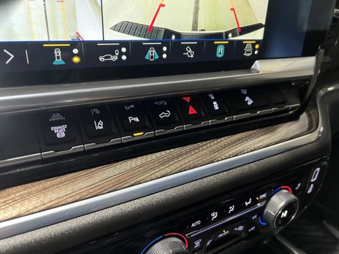 Certified 2024 Chevrolet Silverado 2500 LT w/ Z71 Sport Edition image 30