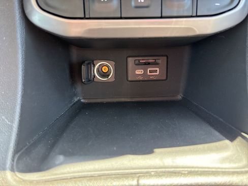 Used 2023 GMC Acadia AT4 w/ LPO, 'HIT The Road' Package AWD/4WD image 39