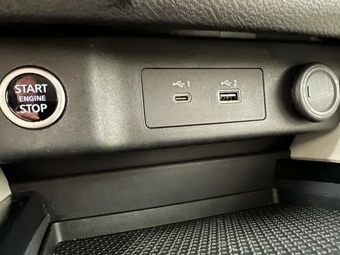Used 2023 Nissan Rogue SL w/ SL Premium Package FWD image 23