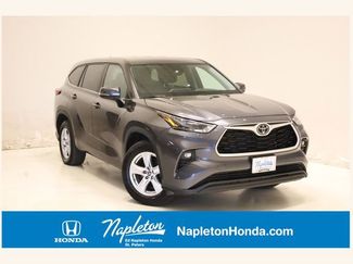Used 2023 Toyota Highlander LE video 1