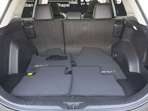 Used 2021 Toyota RAV4 XLE Premium FWD image 19