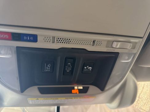 Used 2020 Subaru Forester Premium image 22