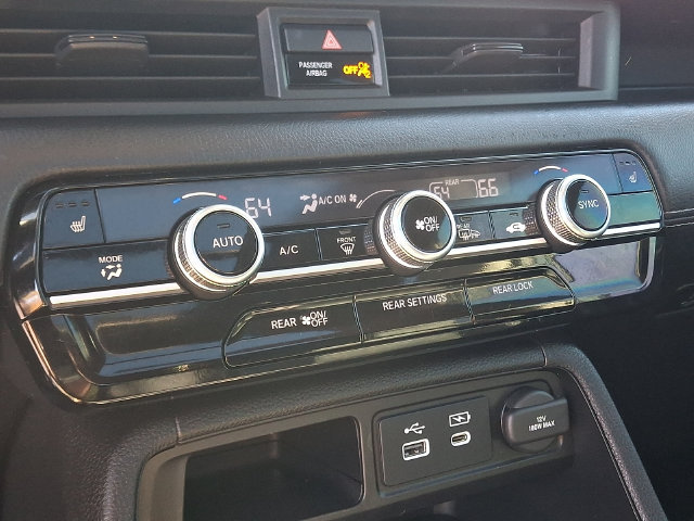 Used 2024 Honda Pilot Touring image 17