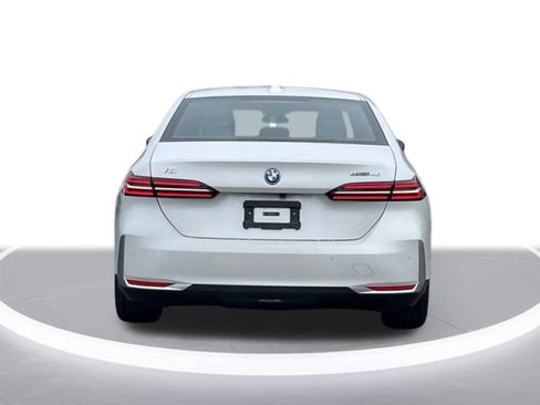 Used 2025 BMW i5 eDrive40i RWD image 27