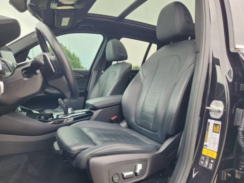 Used 2019 BMW X3 xDrive30i AWD/4WD image 3