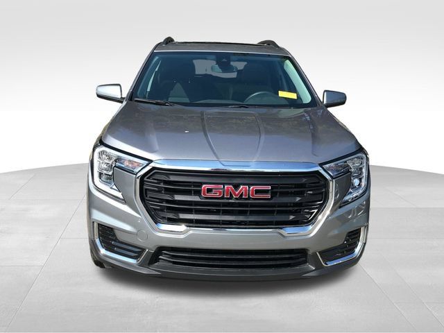 Certified 2024 GMC Terrain SLE w/ Driver Convenience Package AWD/4WD image 30