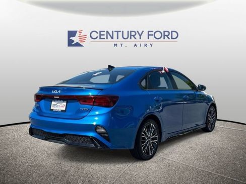 Used 2023 Kia Forte GT-Line FWD image 2