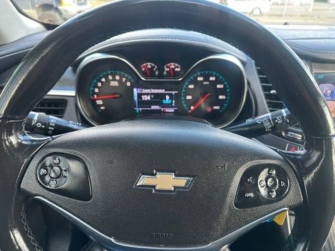 Used 2017 Chevrolet Impala LT w/ Convenience Package FWD image 28