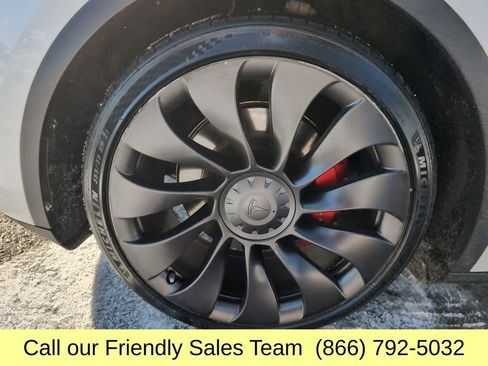 Used 2022 Tesla Model Y Performance image 27