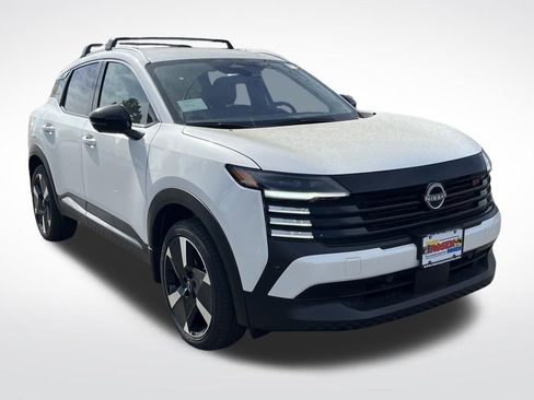 New 2026 Nissan Kicks SR w/ Cold Weather Package image 7