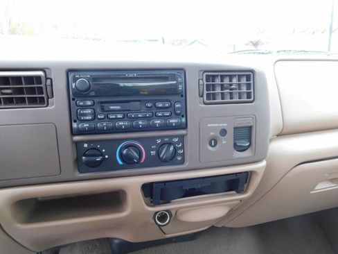 Used 1999 Ford F250 Lariat image 10
