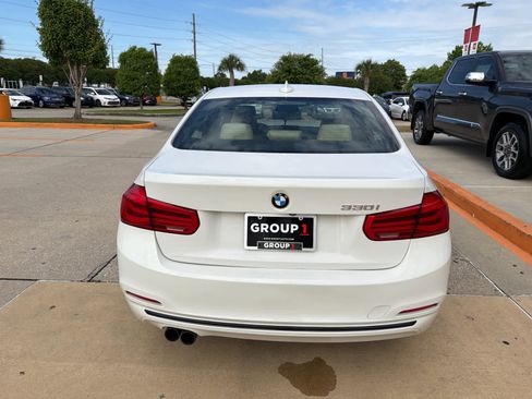 Used 2018 BMW 330i Sedan w/ Convenience Package RWD image 15