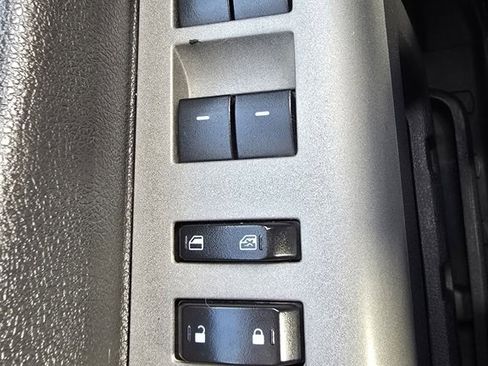 Used 2013 Ford F250 Lariat w/ Chrome Pkg image 16