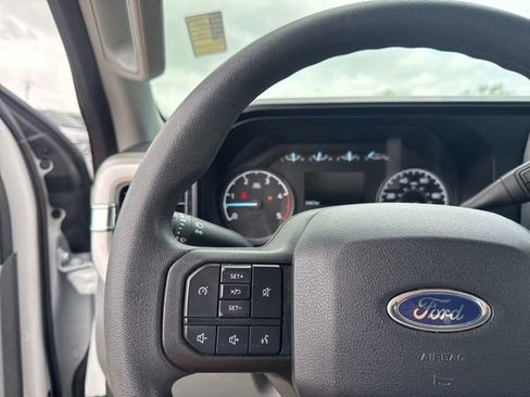 Used 2025 Ford F250 XLT w/ FX4 Off-Road Package image 18