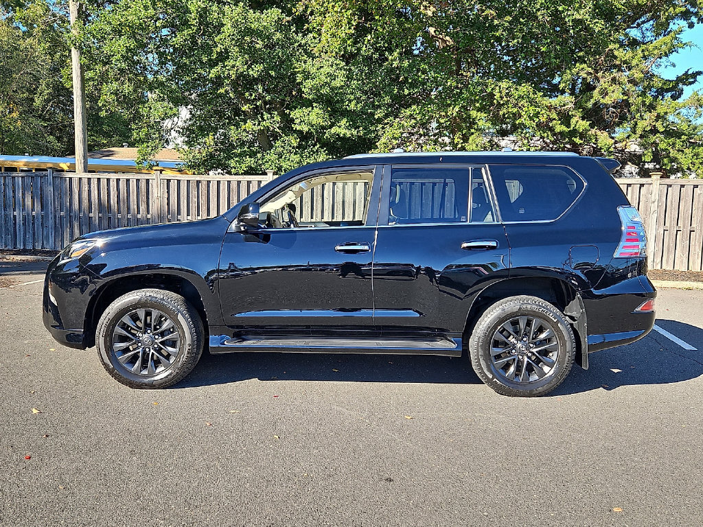 Used 2023 Lexus GX 460 Premium w/ Premium Package AWD/4WD image 8