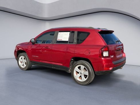 Used 2014 Jeep Compass Latitude w/ Sun/Sound Group image 3