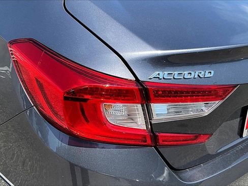 Used 2021 Honda Accord Touring image 20