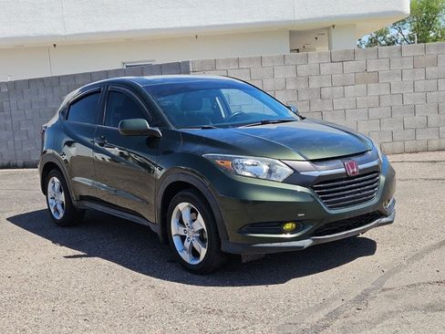 Used 2016 Honda HR-V LX image 3