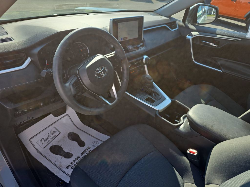 Used 2023 Toyota RAV4 XLE w/ Convenience Package AWD/4WD image 25