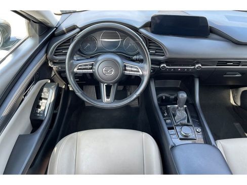 Used 2022 MAZDA MAZDA3 s FWD image 17