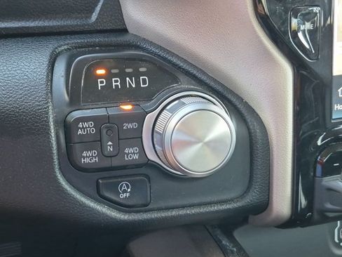 Used 2022 RAM 1500 Laramie AWD/4WD image 10