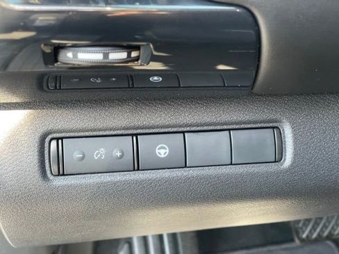 Certified 2023 Nissan Pathfinder SV w/ Black Appearance Package AWD/4WD image 14