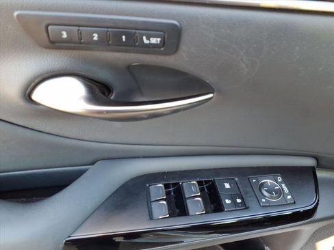 Used 2023 Lexus ES 350 w/ Premium Package image 13
