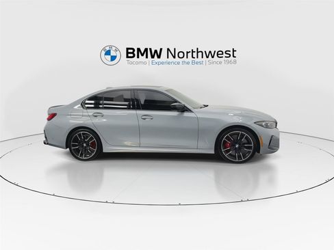Used 2024 BMW M340i xDrive image 5