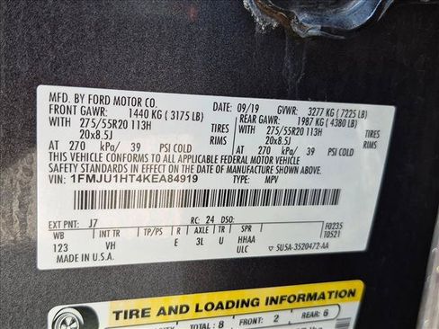 Used 2019 Ford Expedition XLT w/ Equipment Group 202A RWD image 16